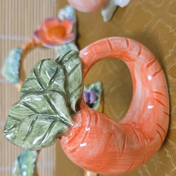 Colorful Ceramic Napkin Rings Set - Picture 4 of 11